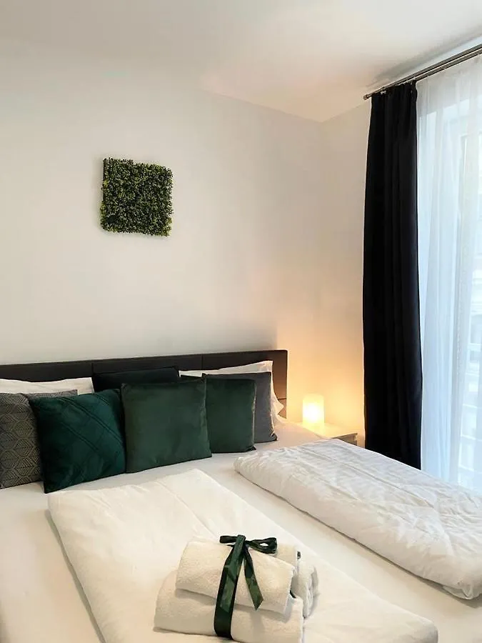 1St City La Opera Suites Viena 0*,  Austria