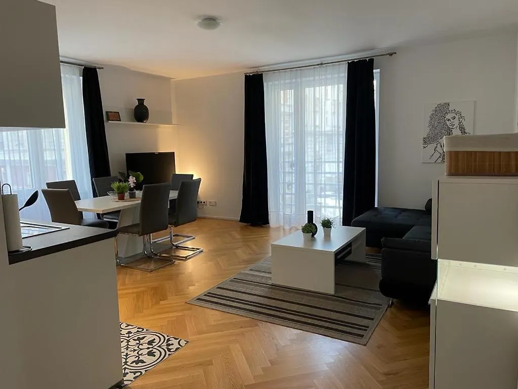 1St City La Opera Suites Viena Austria