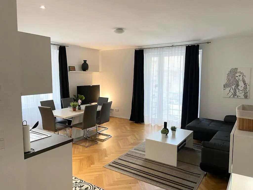 1St City La Opera Suites Viena Apartamento