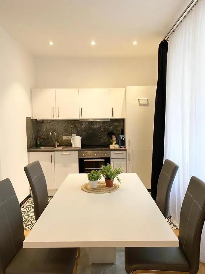 1St City La Opera Suites Viena