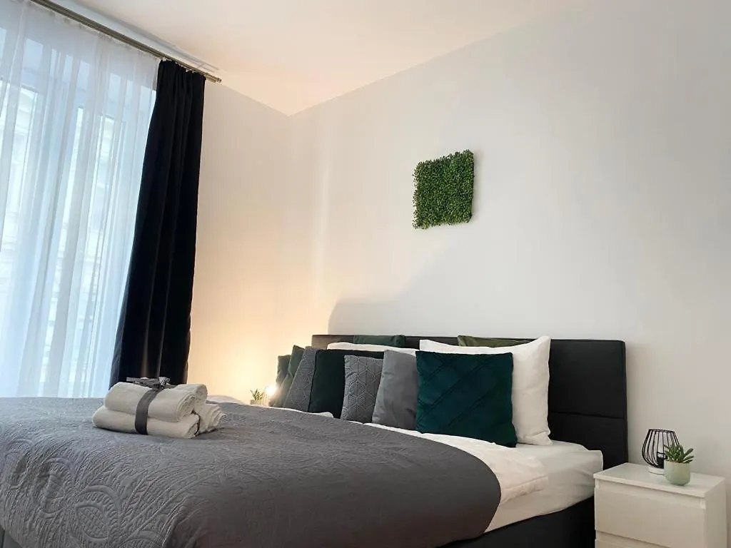 1St City La Opera Suites Viena