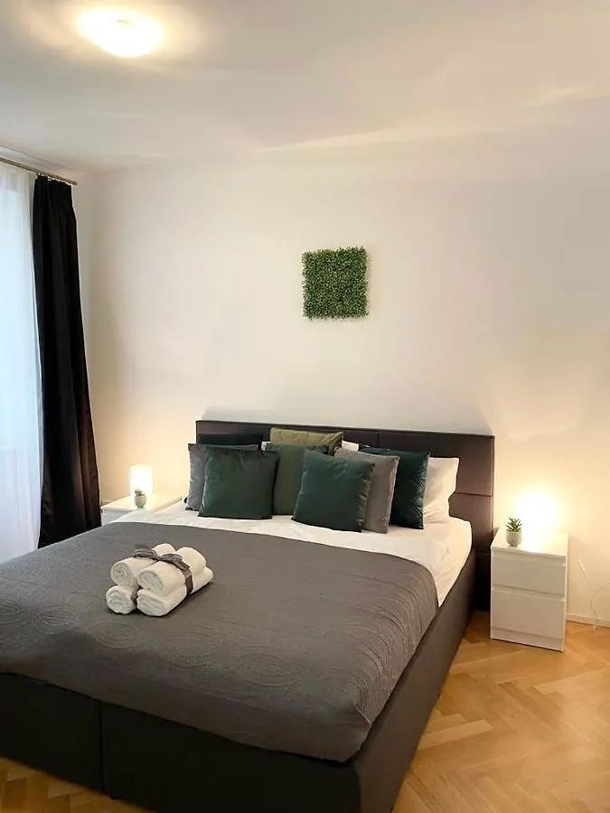 1St City La Opera Suites Vienna 0*,  Austria