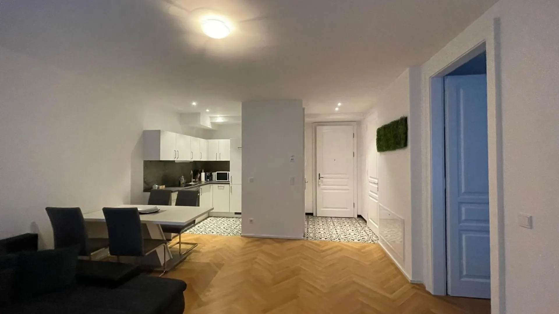 1St City La Opera Suites Viena