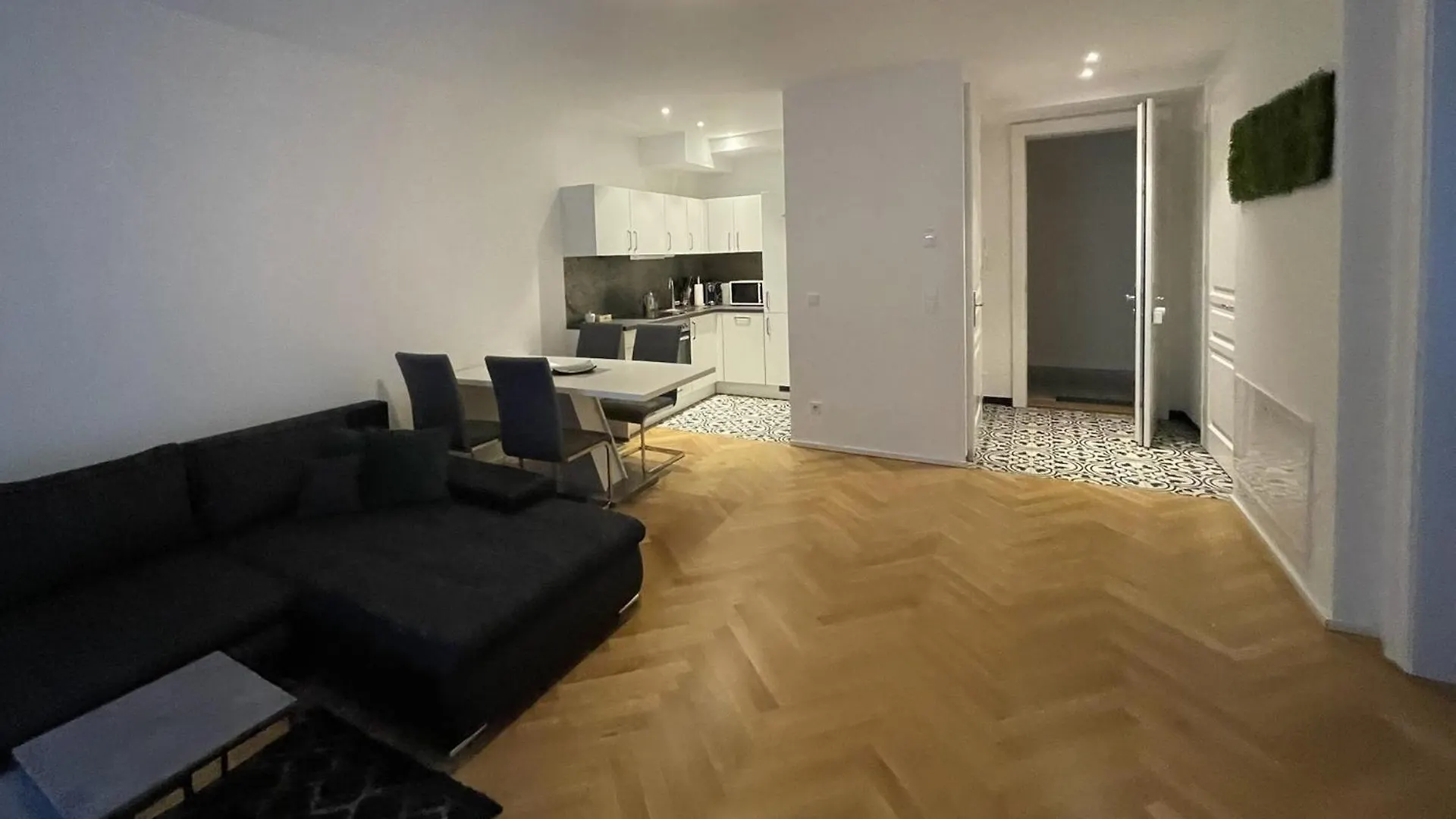 1St City La Opera Suites Viena