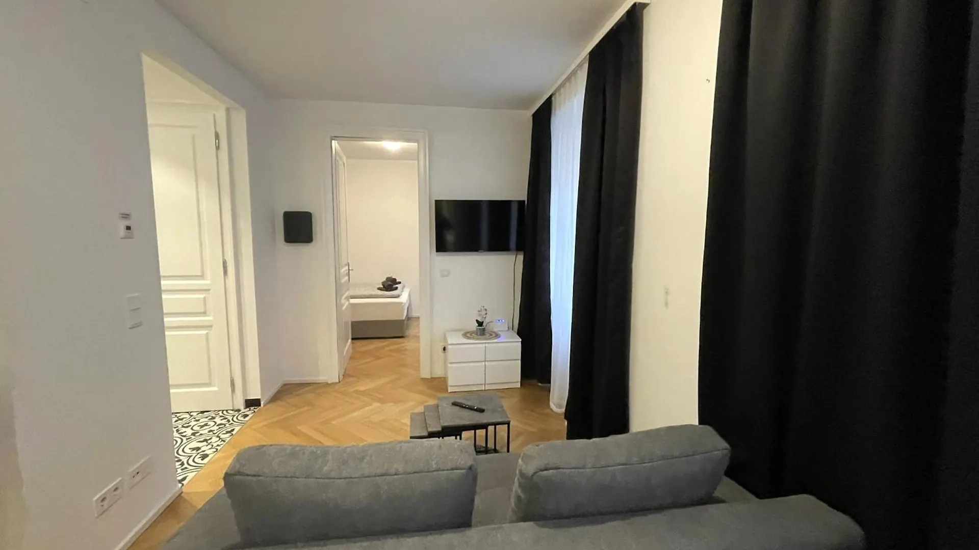 1St City La Opera Suites Viena