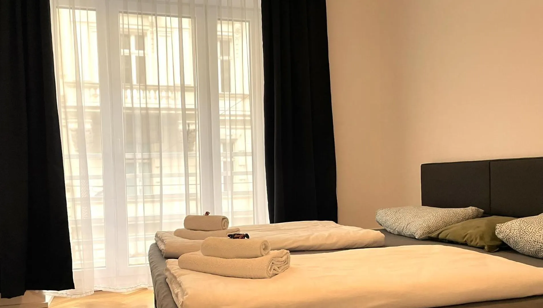 Apartamento 1St City La Opera Suites Viena Austria