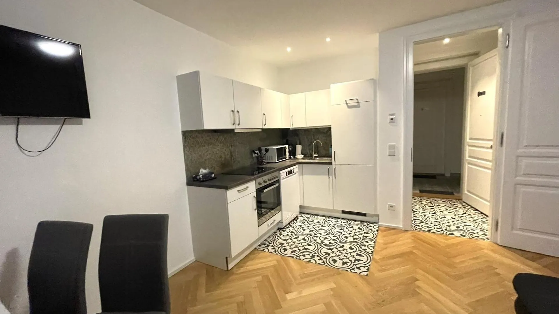 1St City La Opera Suites Viyana Avusturya
